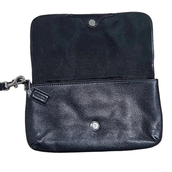 Coach Black Leather Wristlet with Detachable Strap - Picture 4 of 6